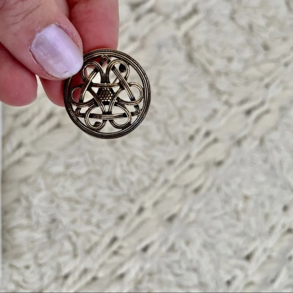 Vintage KALEVALA KORU Knot of Fate Pendant Finland‎